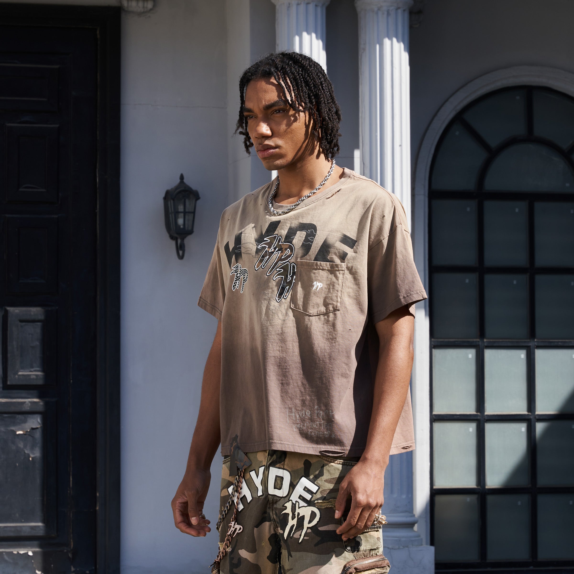 Split Pocket Tee - Brown