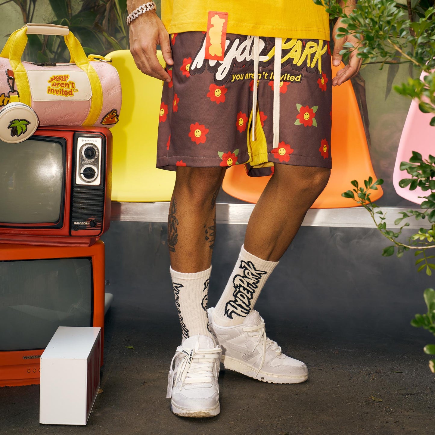 Mash Up The Weekend Shorts - Red Lemon