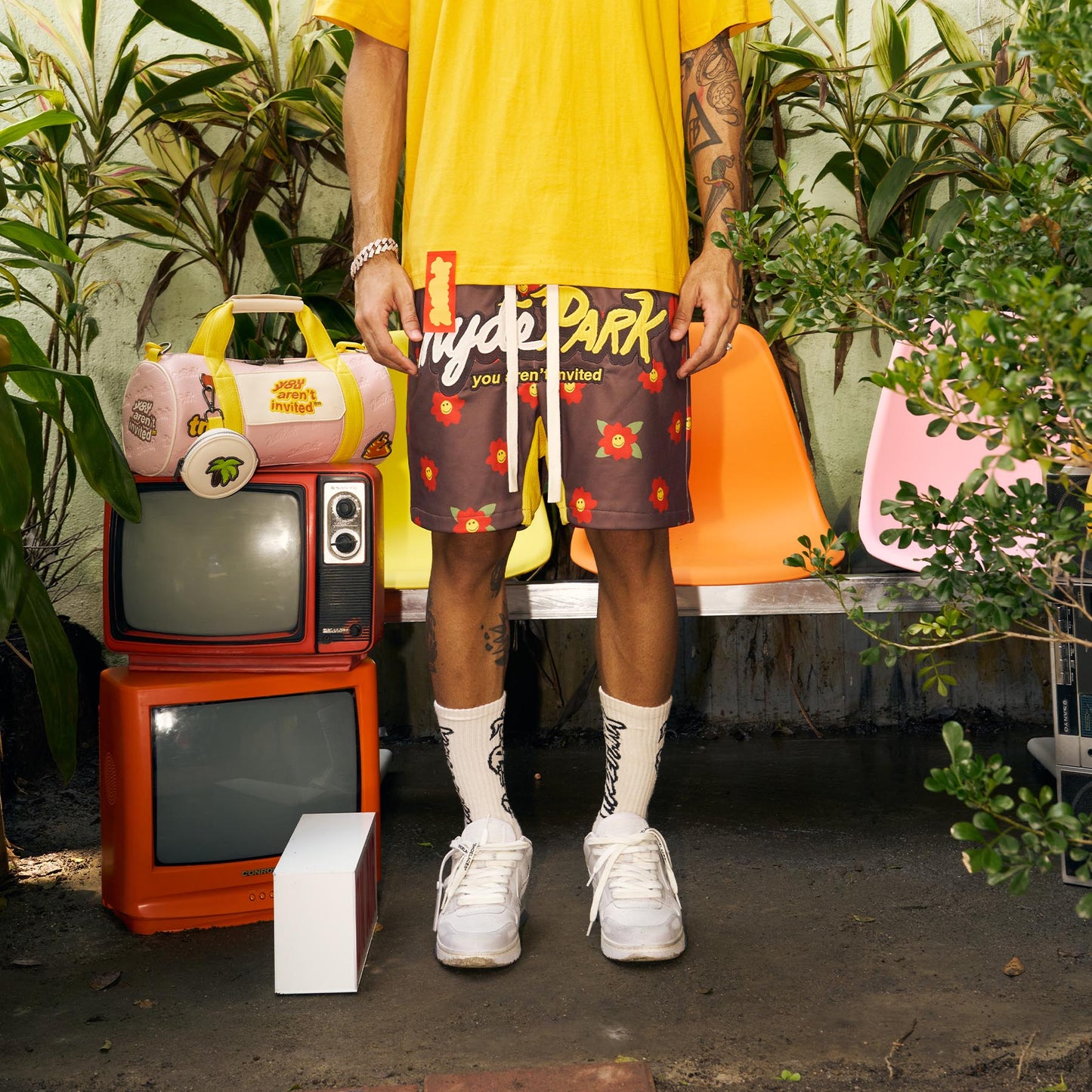 Mash Up The Weekend Shorts - Red Lemon