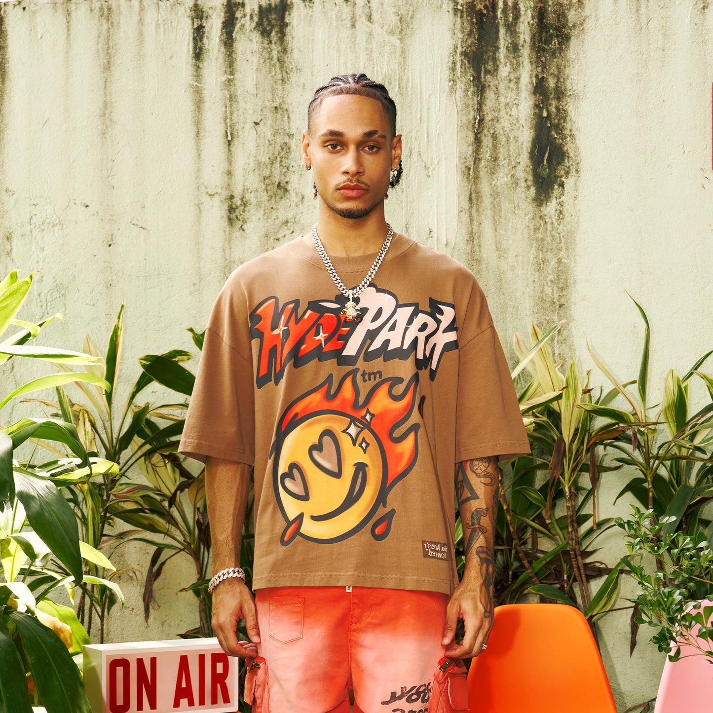 Coming in Hot Tee - Brown
