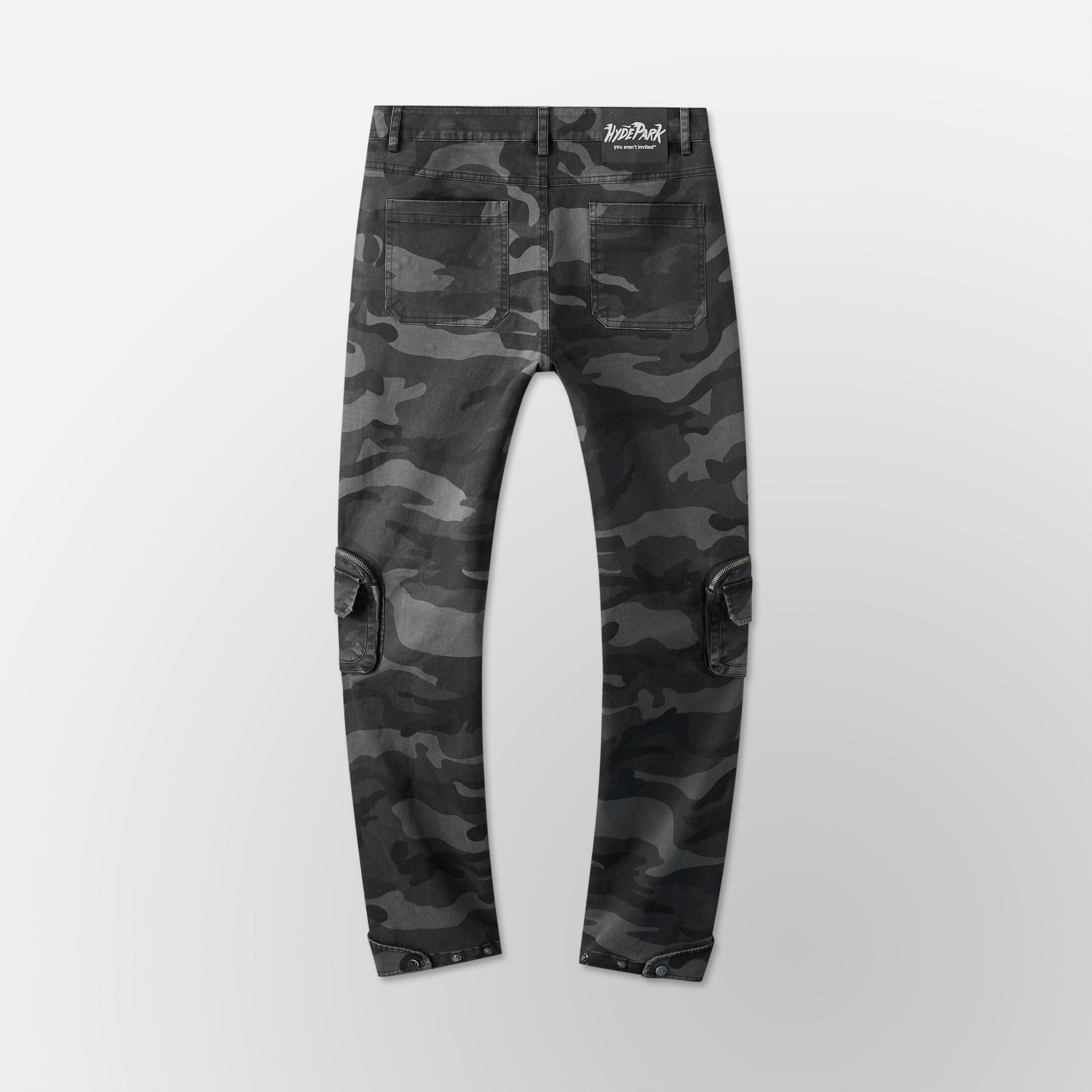 Skinny Vintage Cargo Pants - Black Camo